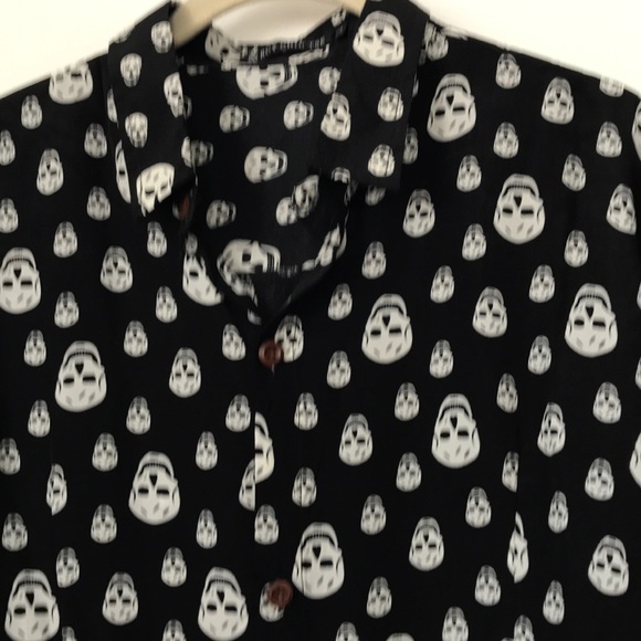 Roy Chiu Tse skull shirt - Picture 3 of 5